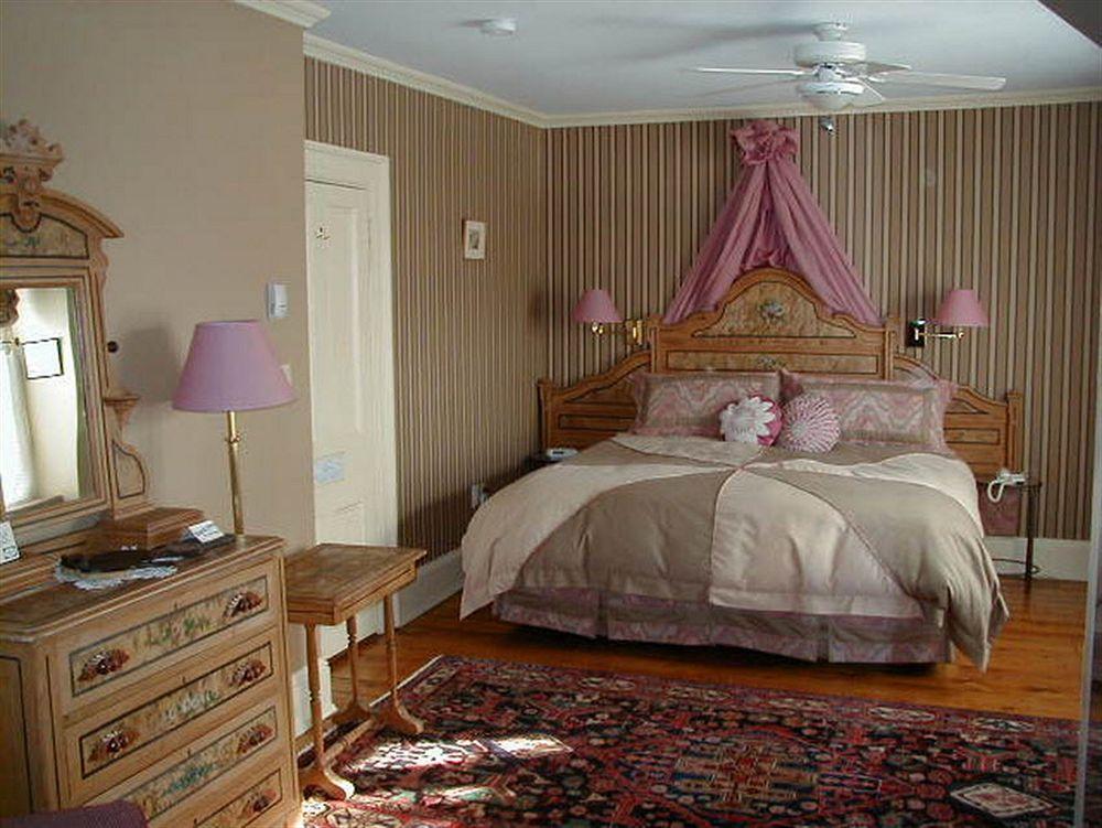 שרלוט טאון Shipwright Inn מראה חיצוני תמונה