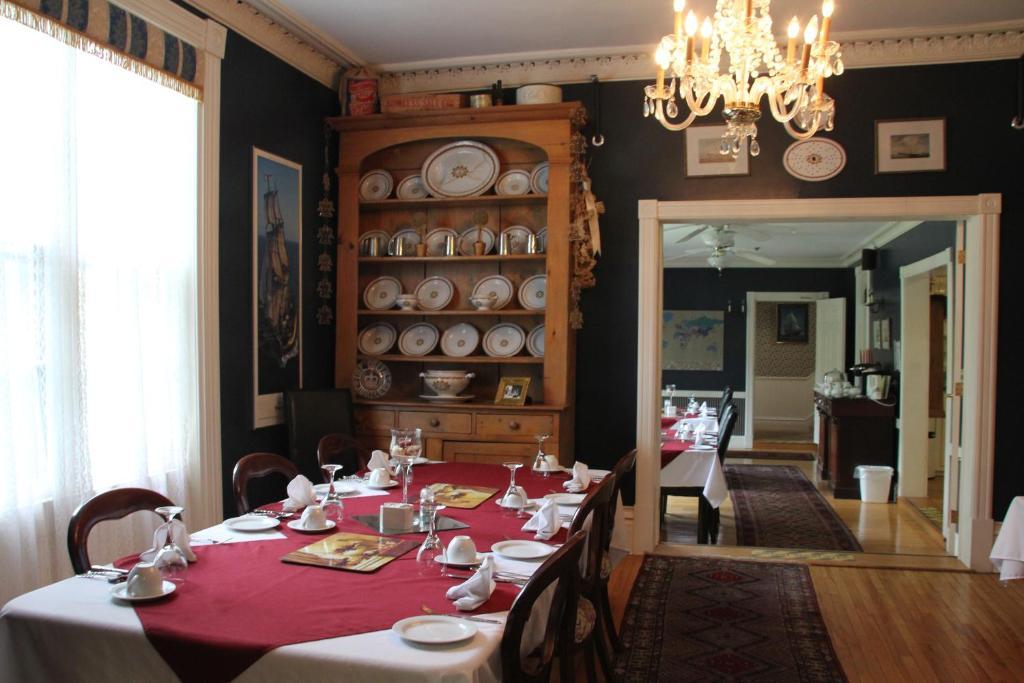 שרלוט טאון Shipwright Inn מראה חיצוני תמונה